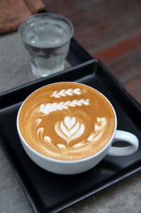 Capuchino con art latte